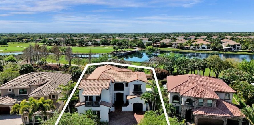 Casa en Parkland, Florida 5 dormitorios, 435.53 m2 № 2057293