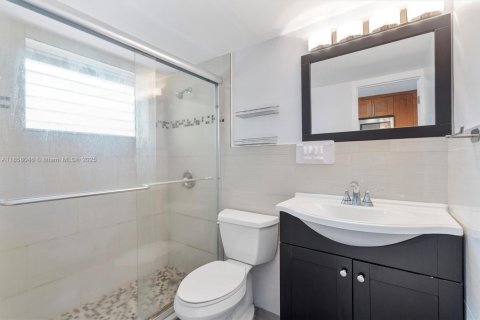 Copropriété à vendre à Miami Beach, Floride: 37.16 m2 № 1887595 - photo 11