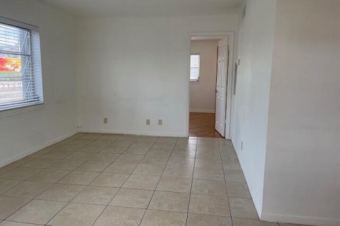 Купить кондоминиум в Бойнтон-Бич, Флорида 4 комнаты, 51.19м2, № 2146538 - фото 8