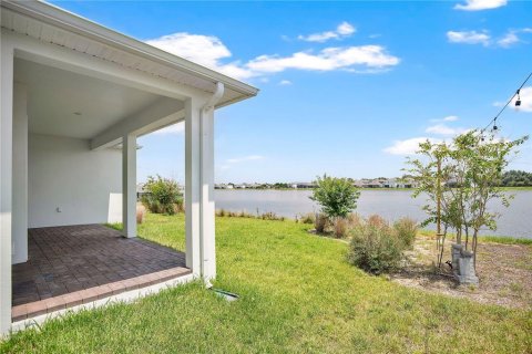 House in Orlando, Florida 4 bedrooms, 269.14 sq.m. № 2200281 - photo 28