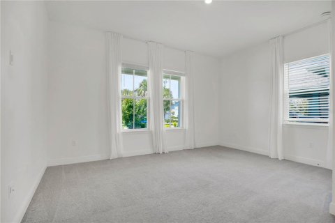 House in Orlando, Florida 4 bedrooms, 269.14 sq.m. № 2200281 - photo 15