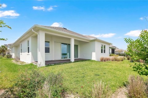 House in Orlando, Florida 4 bedrooms, 269.14 sq.m. № 2200281 - photo 30