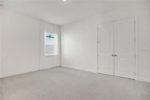 House in Orlando, Florida 4 bedrooms, 269.14 sq.m. № 2200281 - photo 22
