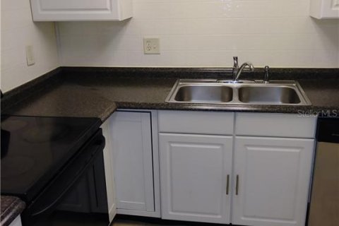 Condo in Altamonte Springs, Florida, 1 bedroom  № 1518877 - photo 4