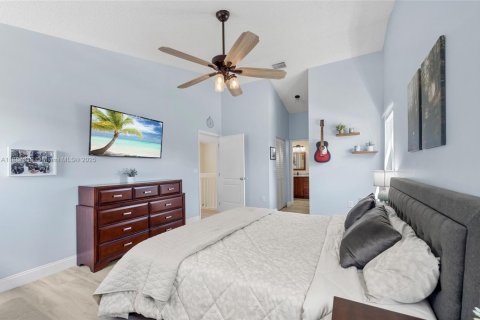 House in Sunrise, Florida 4 bedrooms, 199 sq.m. № 1933016 - photo 14