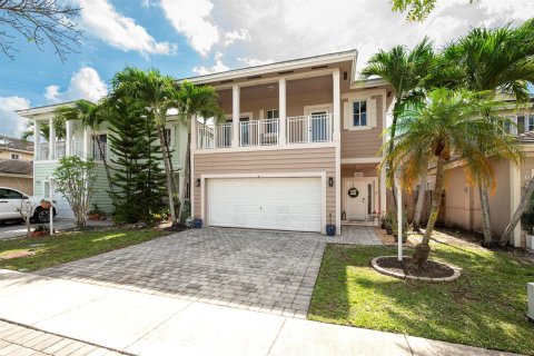 Villa ou maison à vendre à Homestead, Floride: 4 chambres, 163.69 m2 № 2343538 - photo 2