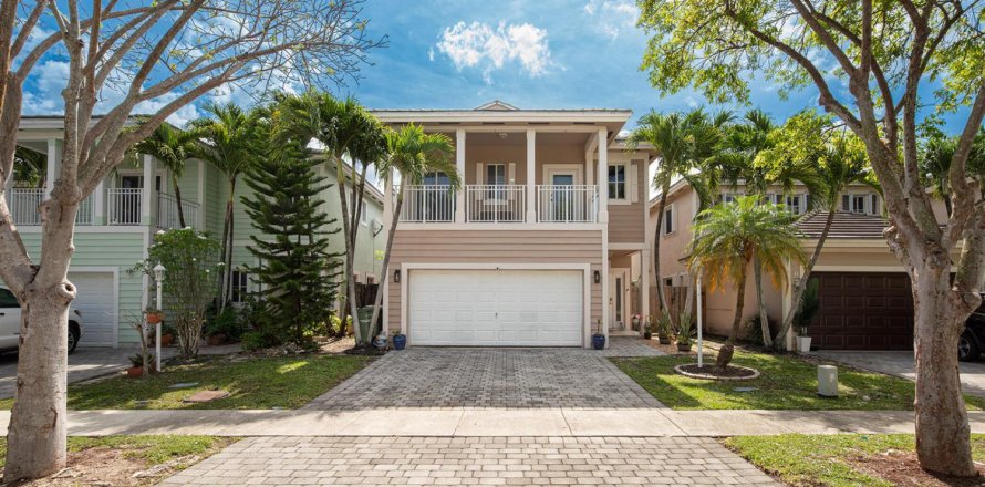 Villa ou maison à Homestead, Floride 4 chambres, 163.69 m2 № 2343538