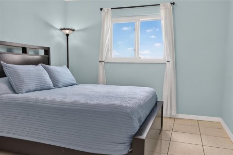 Condo in Punta Gorda, Florida, 2 bedrooms  № 2385915 - photo 19