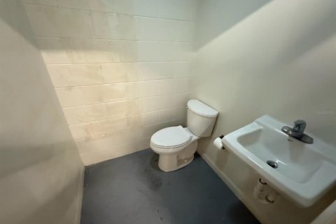 Propiedad comercial en alquiler en Ocala, Florida № 1846874 - foto 4