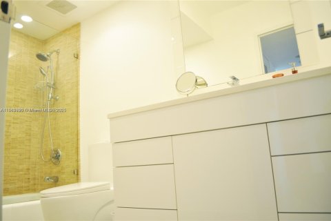 Copropriété à vendre à Miami Beach, Floride: 1 chambre, 62.71 m2 № 2016335 - photo 8