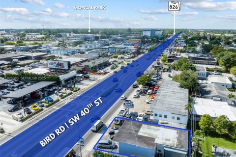 Propiedad comercial en venta en Miami, Florida № 1984530 - foto 16