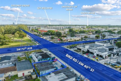 Propiedad comercial en venta en Miami, Florida № 1984530 - foto 14