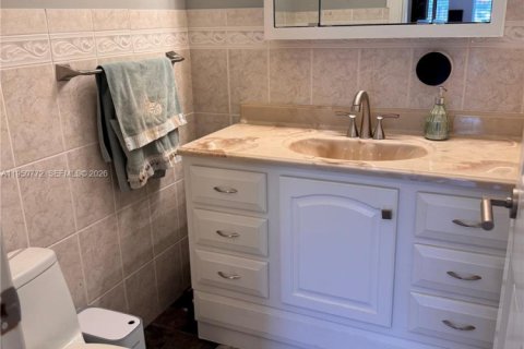 Купить таунхаус в Корал-Спрингс, Флорида 6 комнат, 148.64м2, № 2009595 - фото 16