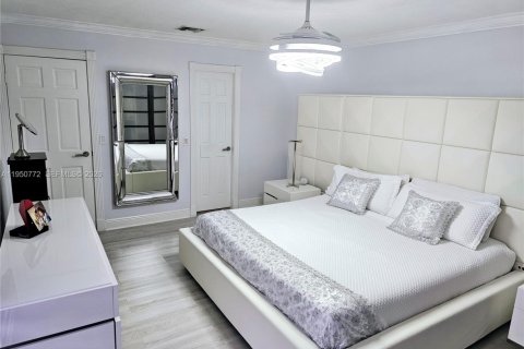 Купить таунхаус в Корал-Спрингс, Флорида 6 комнат, 148.64м2, № 2009595 - фото 28