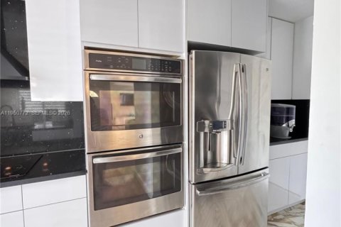 Купить таунхаус в Корал-Спрингс, Флорида 6 комнат, 148.64м2, № 2009595 - фото 12