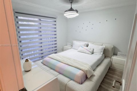 Купить таунхаус в Корал-Спрингс, Флорида 6 комнат, 148.64м2, № 2009595 - фото 26