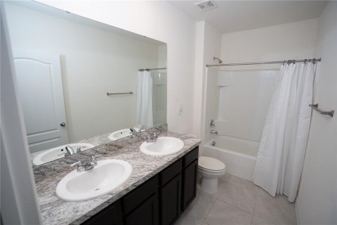 House in Davenport, Florida 5 bedrooms, 234.3 sq.m. № 1906970 - photo 20