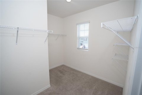 House in Davenport, Florida 5 bedrooms, 234.3 sq.m. № 1906970 - photo 16