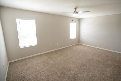 House in Davenport, Florida 5 bedrooms, 234.3 sq.m. № 1906970 - photo 13
