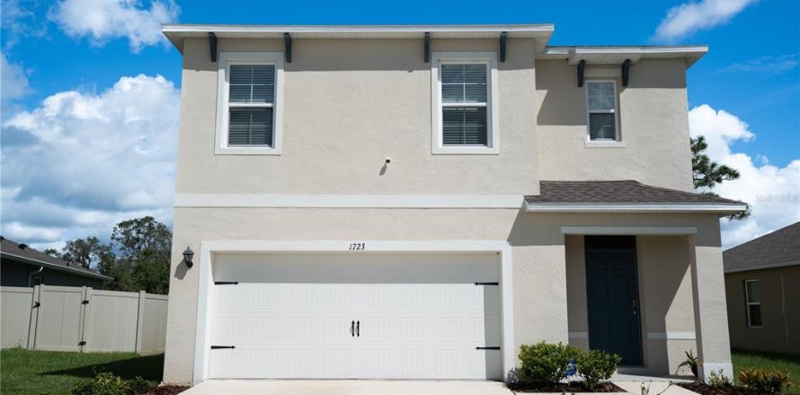 House in Davenport, Florida 5 bedrooms, 234.3 sq.m. № 1906970