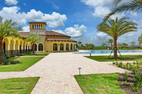 Townhouse in Venice, Florida 3 bedrooms, 181.07 sq.m. № 1881180 - photo 17