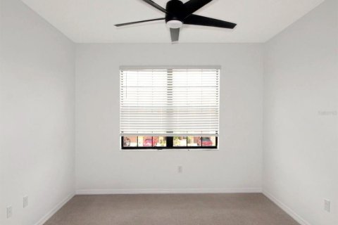 Townhouse in Venice, Florida 3 bedrooms, 181.07 sq.m. № 1881180 - photo 13