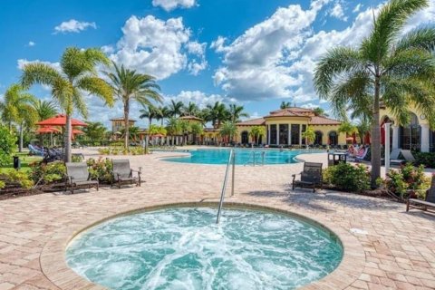 Townhouse in Venice, Florida 3 bedrooms, 181.07 sq.m. № 1881180 - photo 19