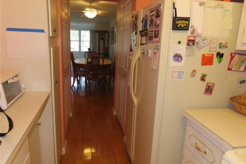 Condo in Saint Petersburg, Florida, 1 bedroom  № 1548787 - photo 9