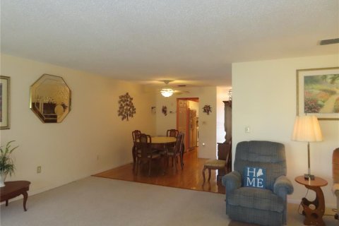 Condo in Saint Petersburg, Florida, 1 bedroom  № 1548787 - photo 11