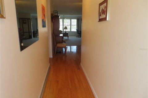 Condo in Saint Petersburg, Florida, 1 bedroom  № 1548787 - photo 8