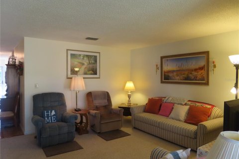 Condo in Saint Petersburg, Florida, 1 bedroom  № 1548787 - photo 12