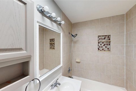Villa ou maison à louer à Orlando, Floride: 3 chambres, 191.19 m2 № 1873958 - photo 28