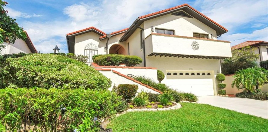 Casa en Lake Wales, Florida 3 dormitorios, 220.36 m2 № 2387362