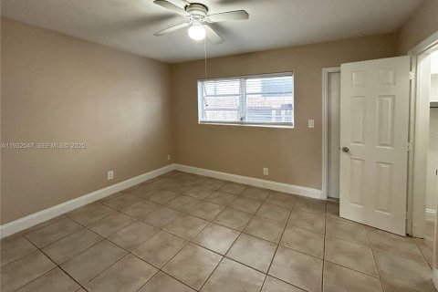 Снять в аренду квартиру в Форт-Лодердейл, Флорида 1 спальня, 46.45м2, № 1990988 - фото 5