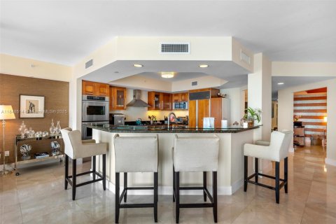 Снять в аренду кондоминиум в Авентура, Флорида 4 спальни, 321.81м2, № 1960510 - фото 7