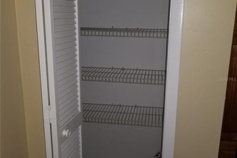 Apartment in Sarasota, Florida 2 bedrooms, 83.61 sq.m. № 1906478 - photo 17