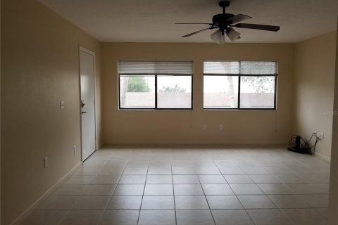 Apartment in Sarasota, Florida 2 bedrooms, 83.61 sq.m. № 1906478 - photo 15