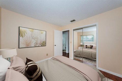 House in Seminole, Florida 3 bedrooms, 114.08 sq.m. № 1747701 - photo 28