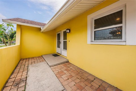 House in Seminole, Florida 3 bedrooms, 114.08 sq.m. № 1747701 - photo 4