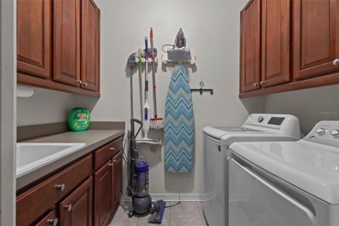 Casa en venta en Trinity, Florida, 4 dormitorios, 243.59 m2 № 2386790 - foto 25