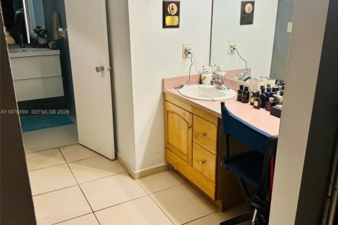 Copropriété à vendre à Miami, Floride: 1 chambre, 62.34 m2 № 2041543 - photo 6