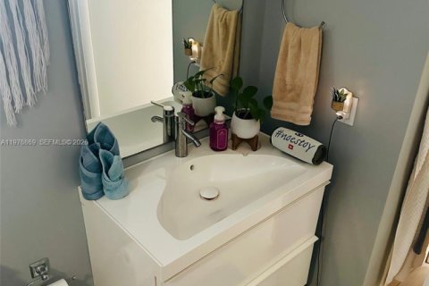 Copropriété à vendre à Miami, Floride: 1 chambre, 62.34 m2 № 2041543 - photo 8