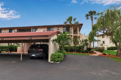 Condo in Bradenton, Florida, 3 bedrooms  № 1669824 - photo 22