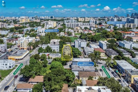 Купить коммерческую недвижимость в Майами, Флорида № 1938609 - фото 4