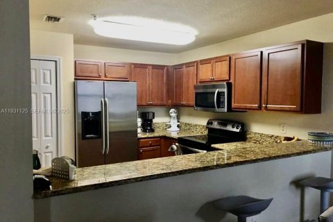 Снять в аренду кондоминиум в Дорал, Флорида 3 спальни, 116.69м2, № 1989640 - фото 6