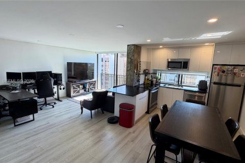 Condo in Sunny Isles Beach, Florida, 1 bedroom  № 2003249 - photo 7