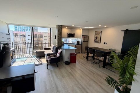 Condo in Sunny Isles Beach, Florida, 1 bedroom  № 2003249 - photo 19