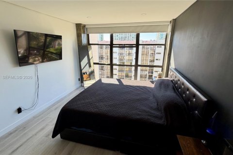 Condo in Sunny Isles Beach, Florida, 1 bedroom  № 2003249 - photo 22