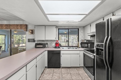 House in Beverly Hills, Florida 3 bedrooms, 202.62 sq.m. № 1581114 - photo 8
