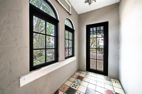 Casa en alquiler en Coral Gables, Florida, 4 dormitorios, 173.63 m2 № 2055438 - foto 17